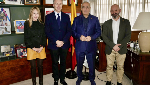 El Alcalde de Villanueva del Pardillo mantiene una reunión con el Presidente del Comité Olímpico Español